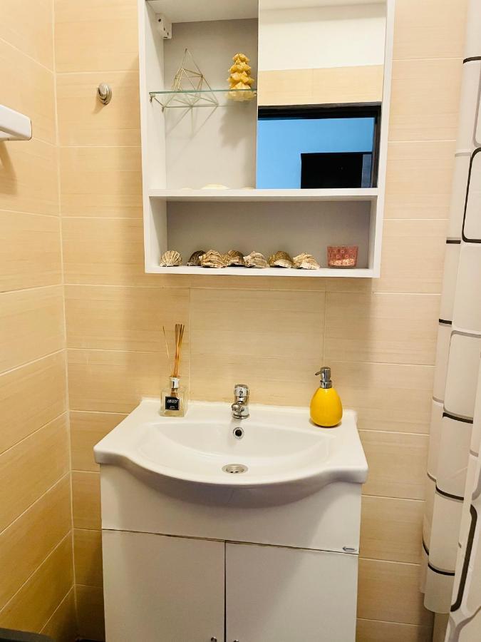 Dream Sury Apartment - Metrou Leonida, Spital Obregia Bukares Bagian luar foto