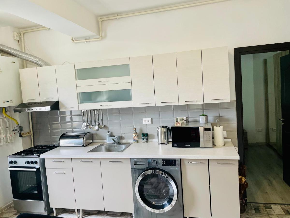 Dream Sury Apartment - Metrou Leonida, Spital Obregia Bukares Bagian luar foto